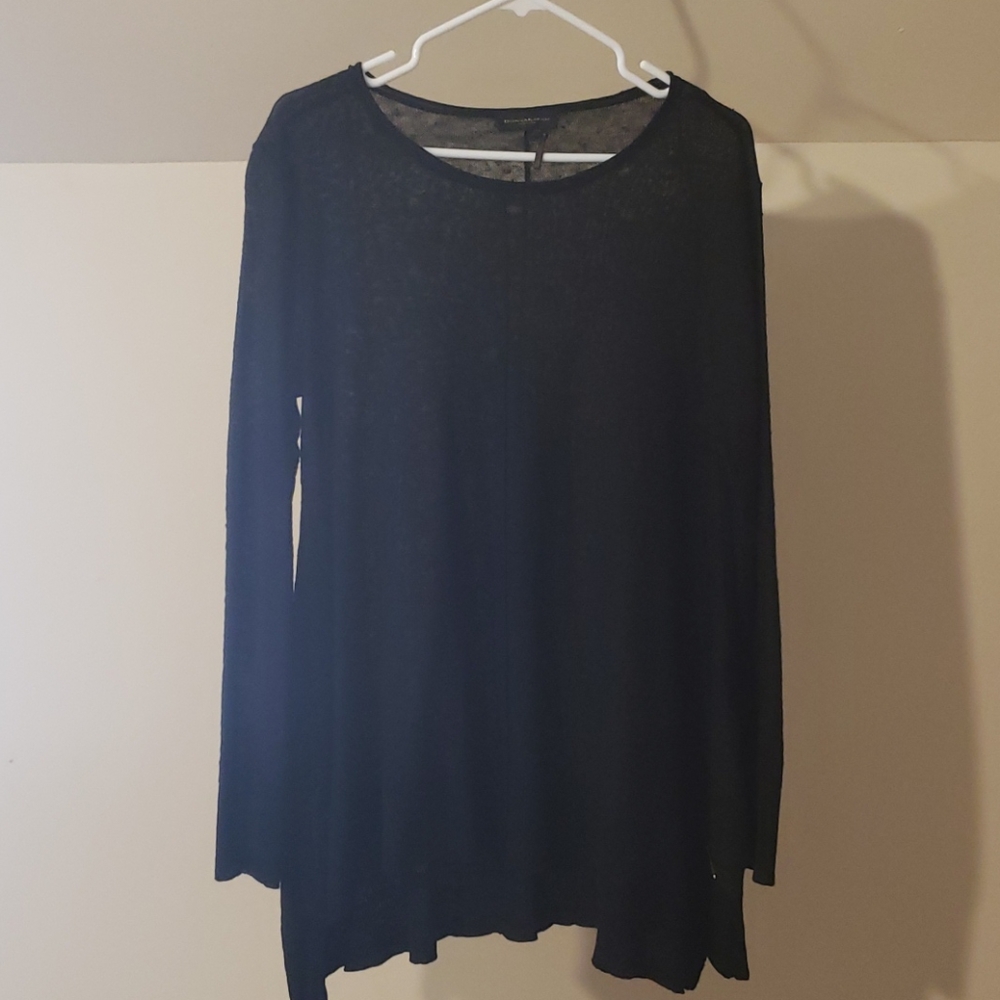 Gently worn 100% linen Dky sz m black sweater